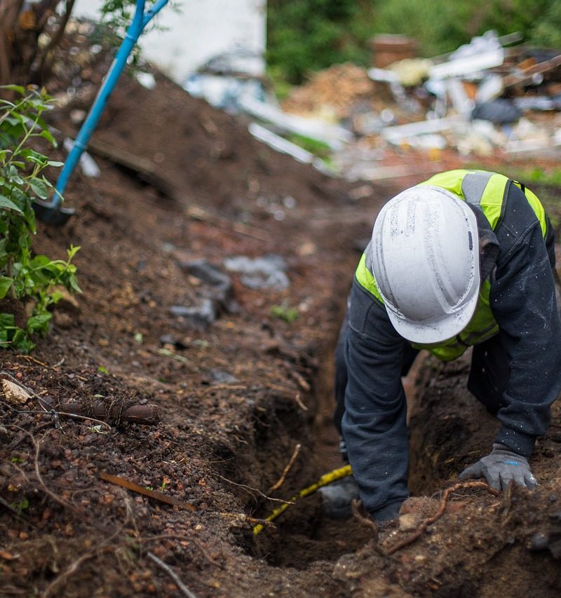 digging, building, construction-2111404.jpg